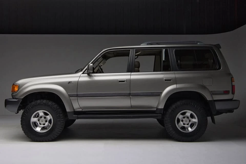1997 Toyota J80 Land Cruiser - Image 10 of 20
