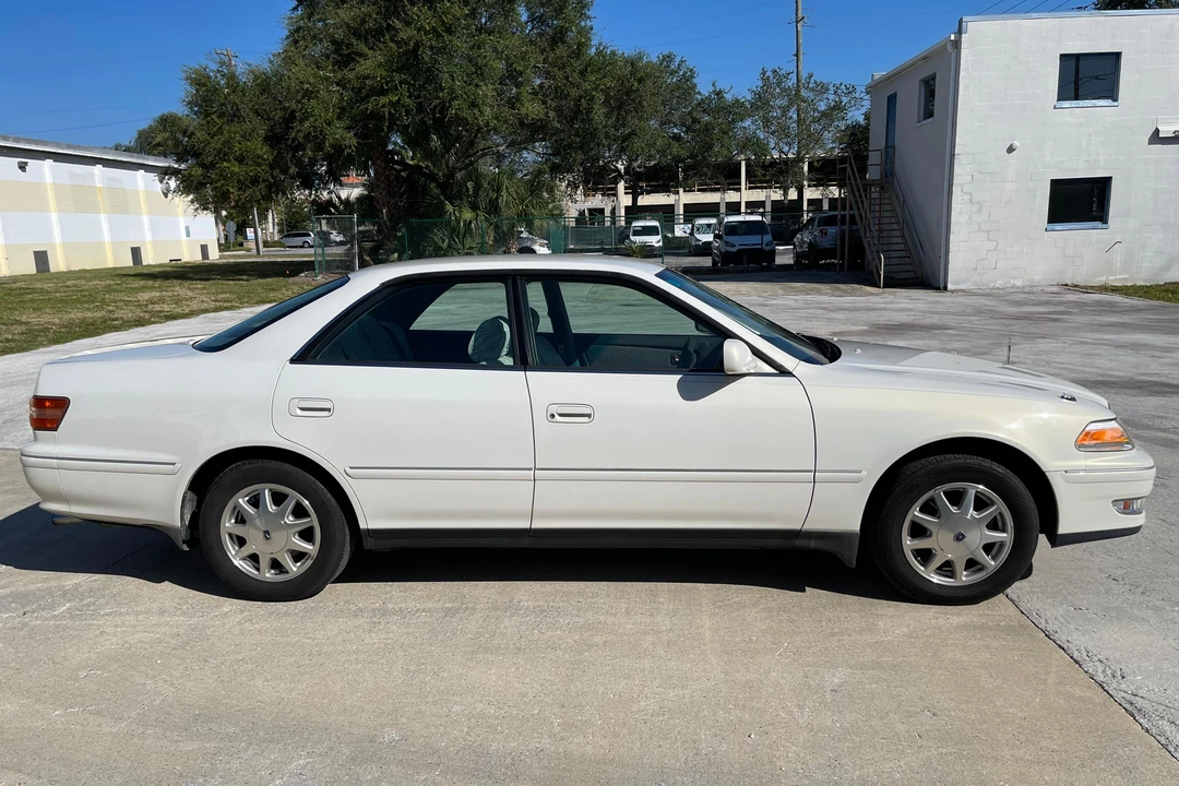 1997 Toyota Mark II 8th Gen - Image 3 of 31