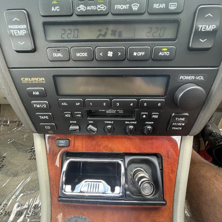 1997 Toyota Avalon 1st Gen - Image 29 of 31