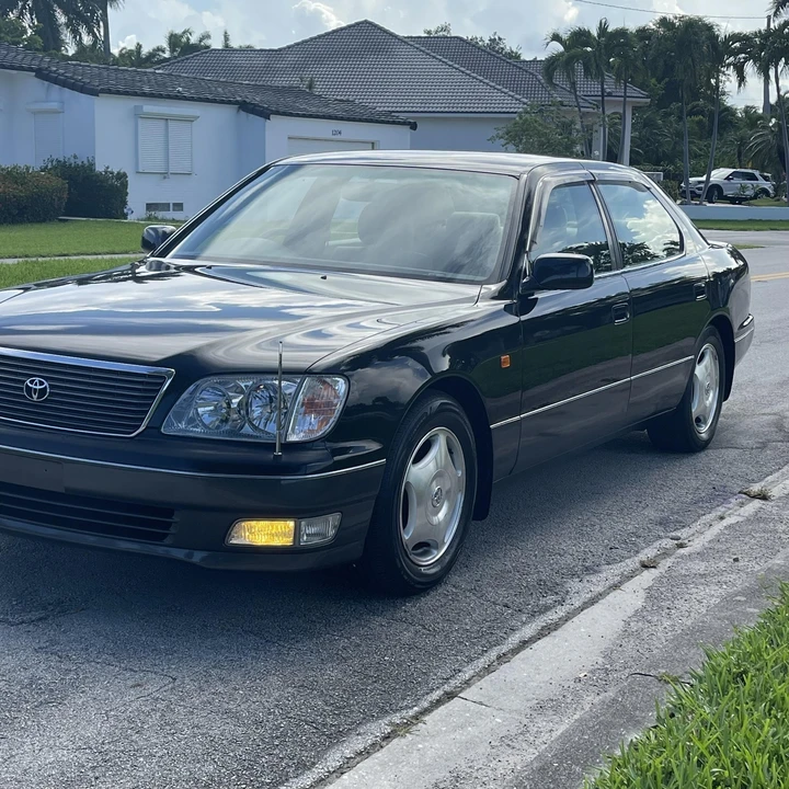1997 Toyota Avalon 1st Gen - Image 4 of 31