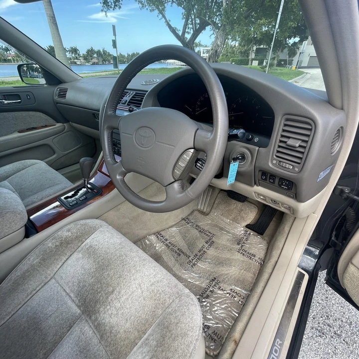 1997 Toyota Avalon 1st Gen - Image 24 of 31