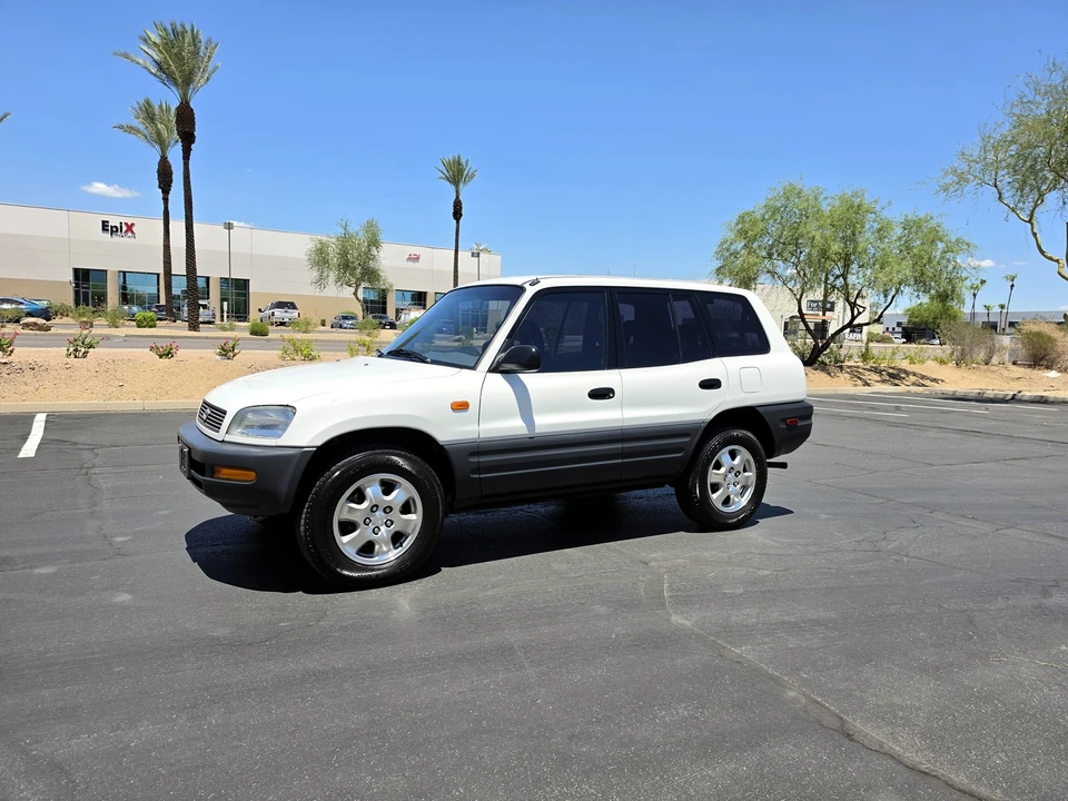 1997 Toyota RAV4 1st Gen - Image 14 of 31