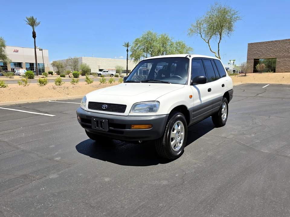 1997 Toyota RAV4 1st Gen - Image 11 of 31