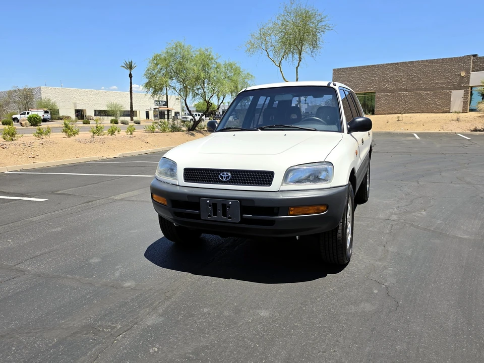 1997 Toyota RAV4 1st Gen - Image 9 of 31