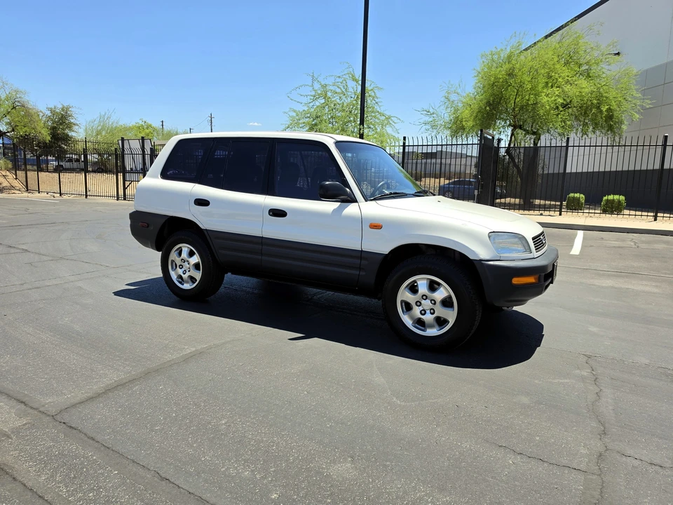 1997 Toyota RAV4 1st Gen - Image 2 of 31