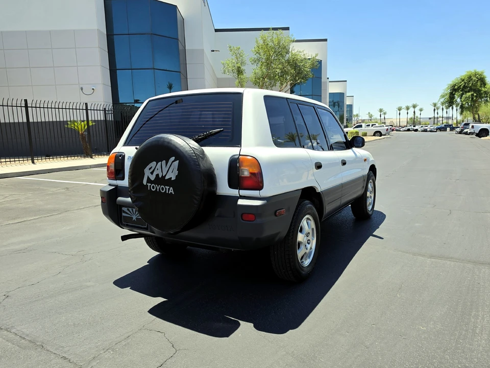 1997 Toyota RAV4 1st Gen - Image 26 of 31