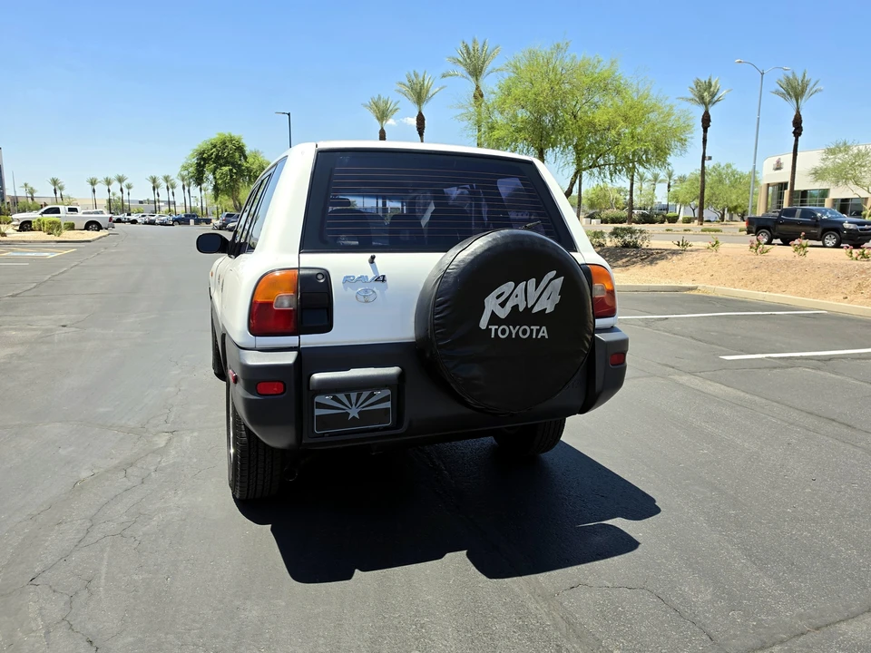1997 Toyota RAV4 1st Gen - Image 23 of 31