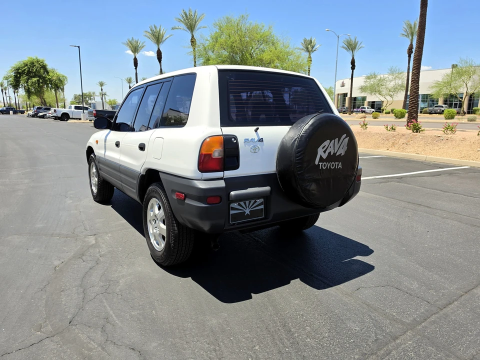 1997 Toyota RAV4 1st Gen - Image 22 of 31