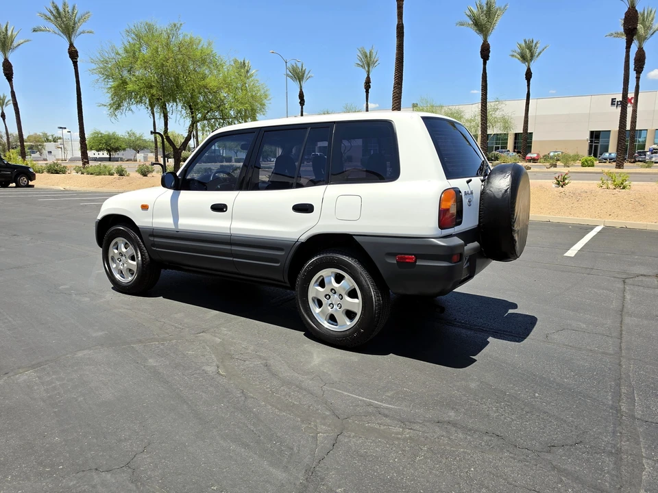 1997 Toyota RAV4 1st Gen - Image 20 of 31