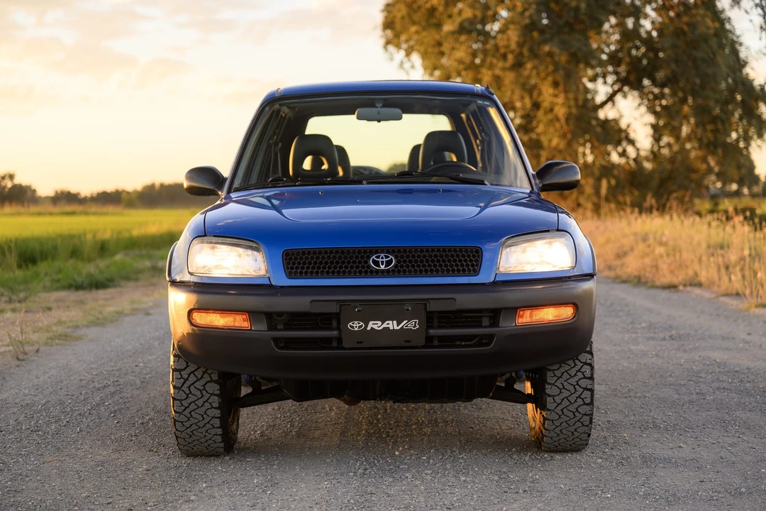 1997 Toyota RAV4 1st Gen - Image 9 of 31