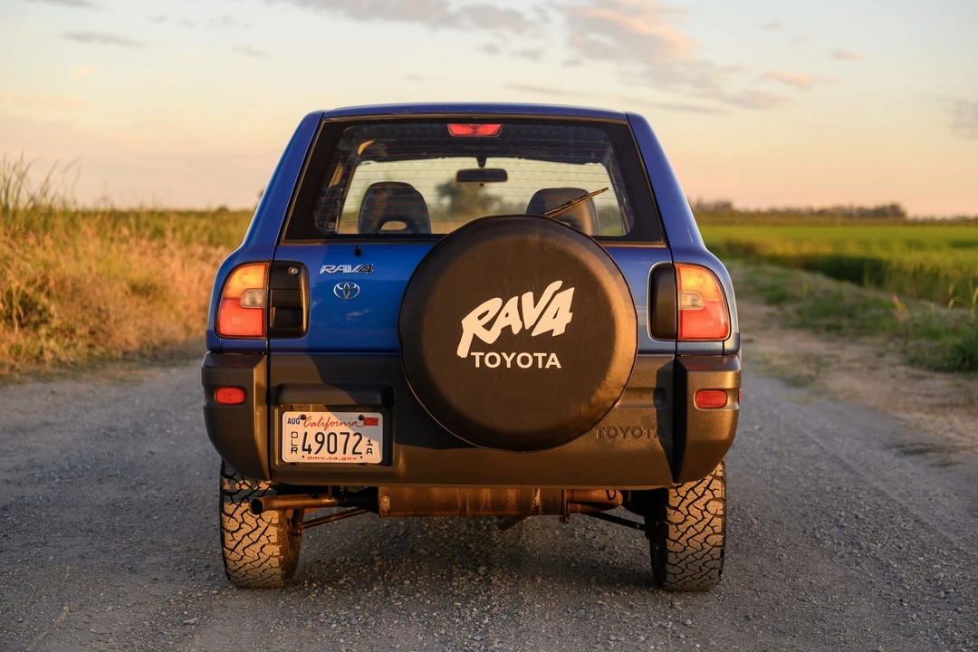 1997 Toyota RAV4 1st Gen - Image 28 of 31