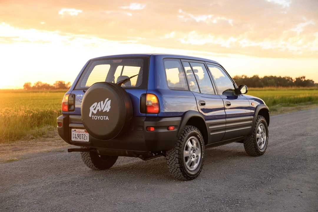 1997 Toyota RAV4 1st Gen - Image 26 of 31