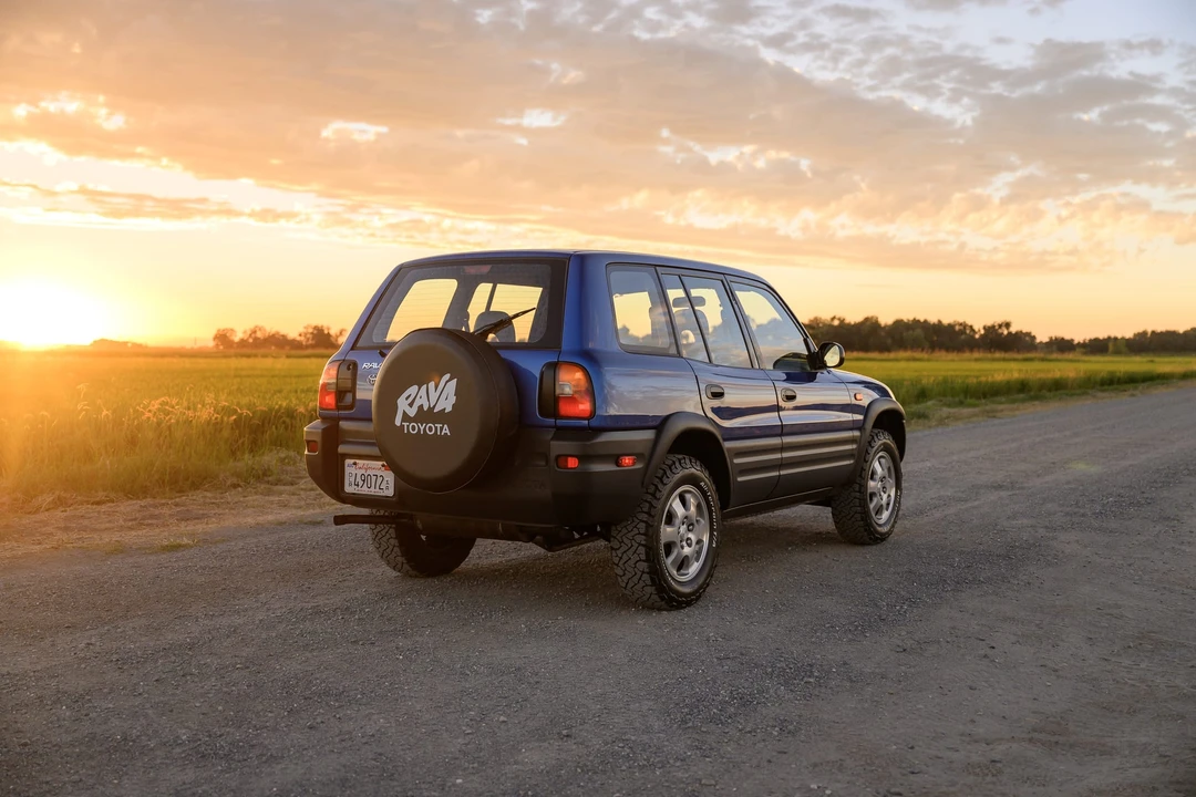 1997 Toyota RAV4 1st Gen - Image 25 of 31