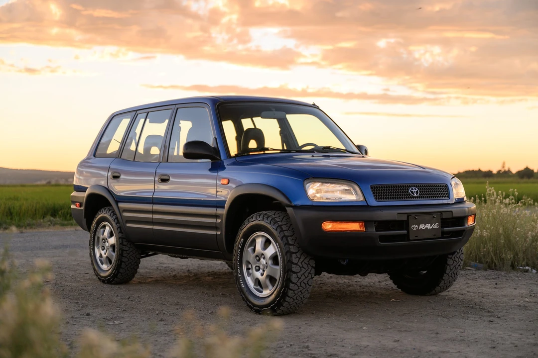1997 Toyota RAV4 1st Gen - Image 18 of 31