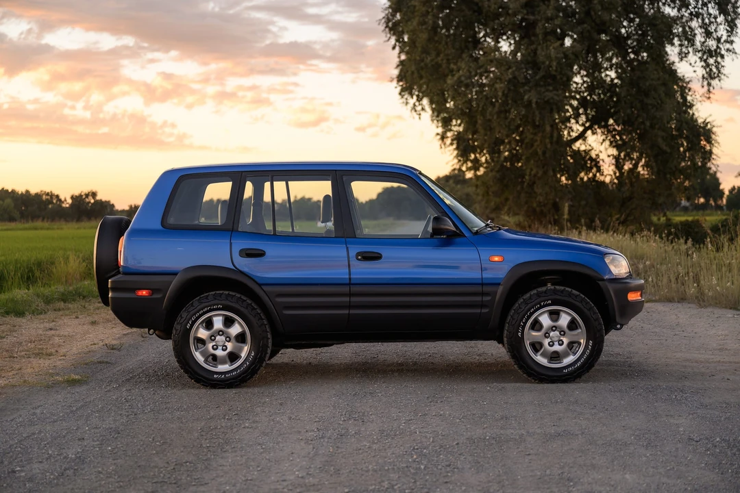 1997 Toyota RAV4 1st Gen - Image 22 of 31