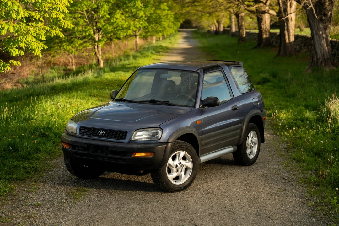 1997 Toyota RAV4 1st Gen - Image 8 of 31