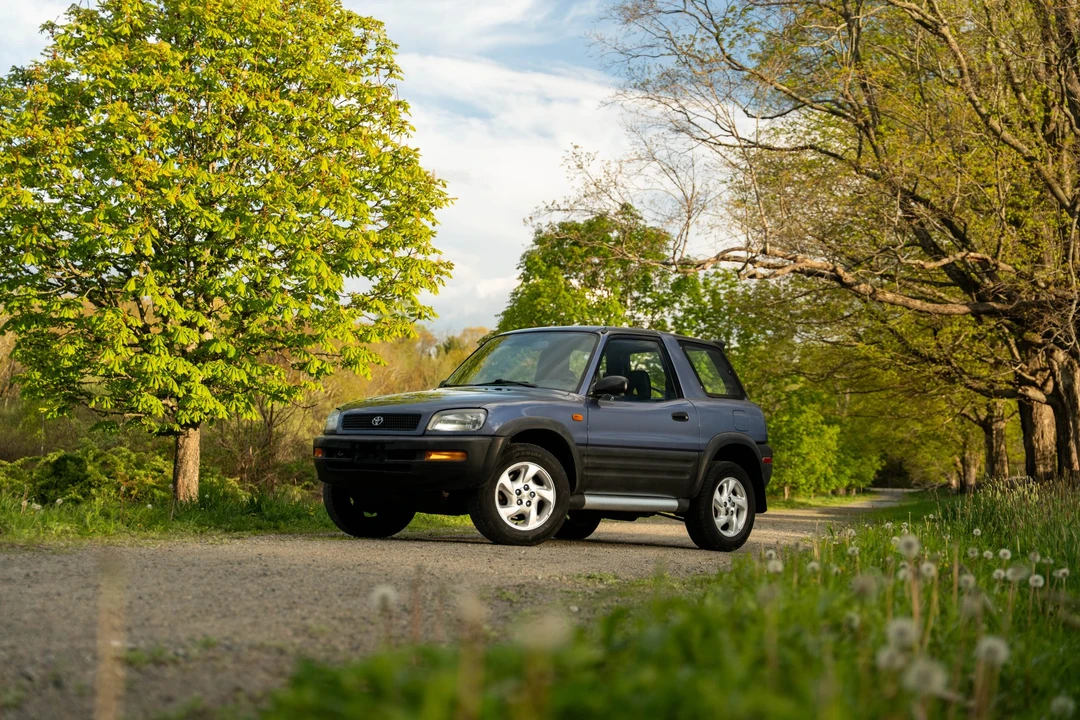 1997 Toyota RAV4 1st Gen - Image 10 of 31