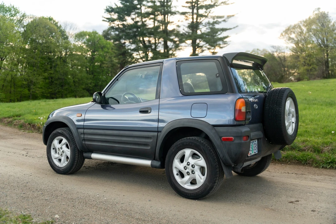 1997 Toyota RAV4 1st Gen - Image 22 of 31