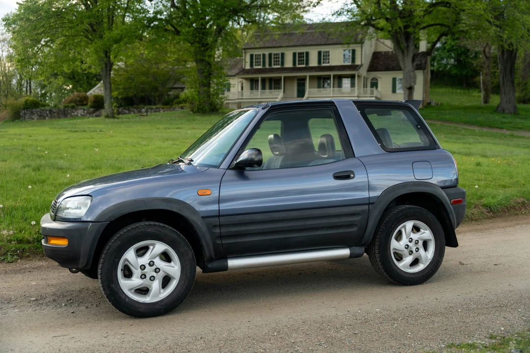 1997 Toyota RAV4 1st Gen - Image 19 of 31