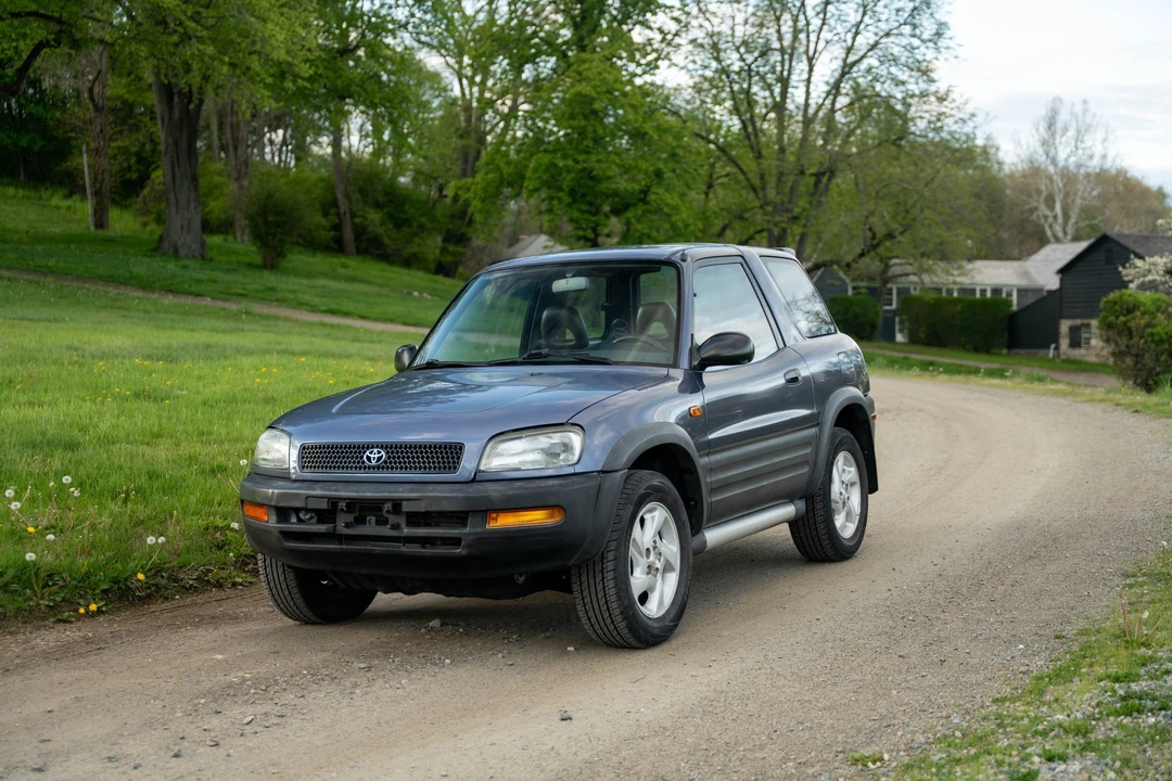 1997 Toyota RAV4 1st Gen - Image 16 of 31