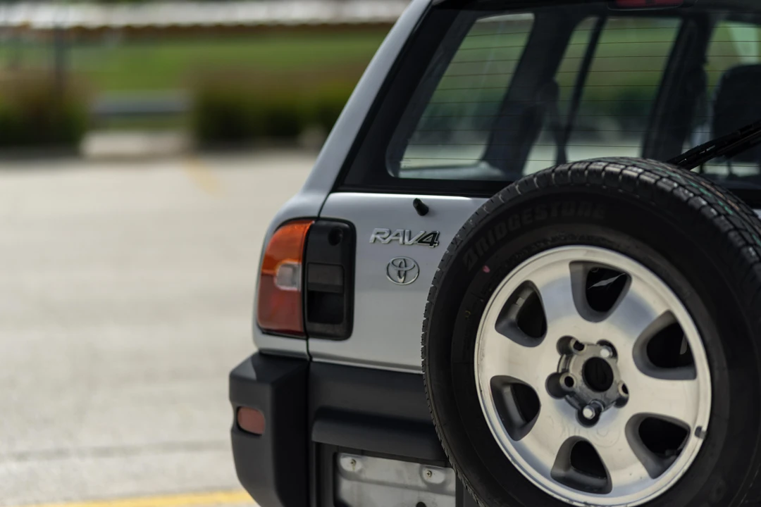1997 Toyota RAV4 1st Gen - Image 24 of 31