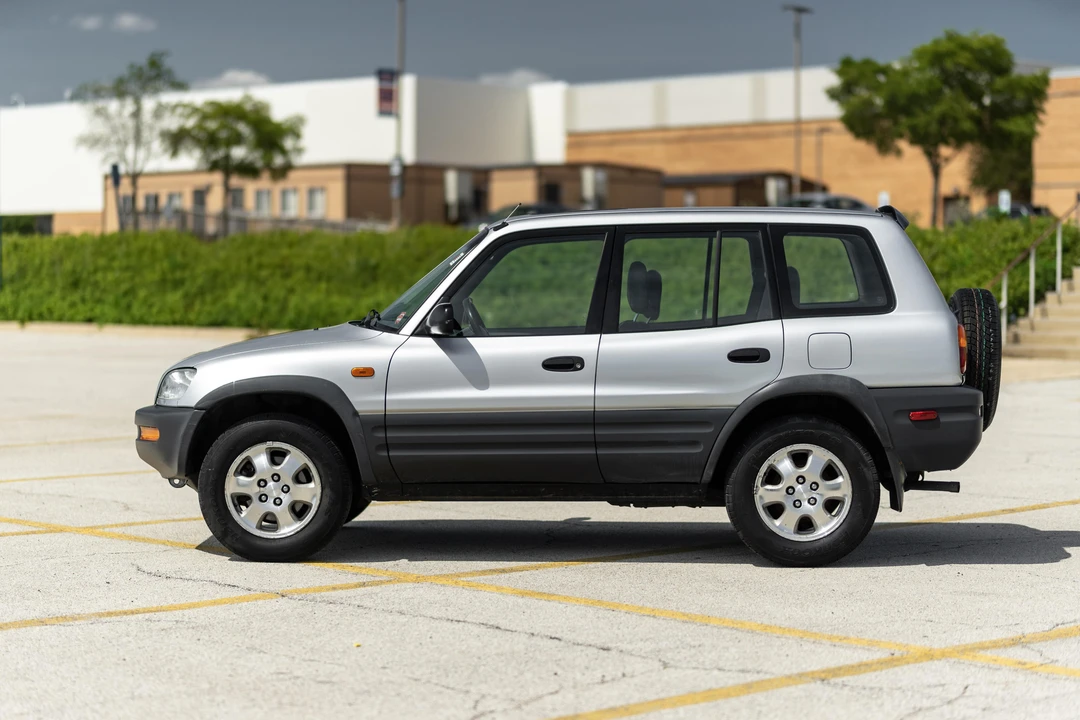 1997 Toyota RAV4 1st Gen - Image 10 of 31