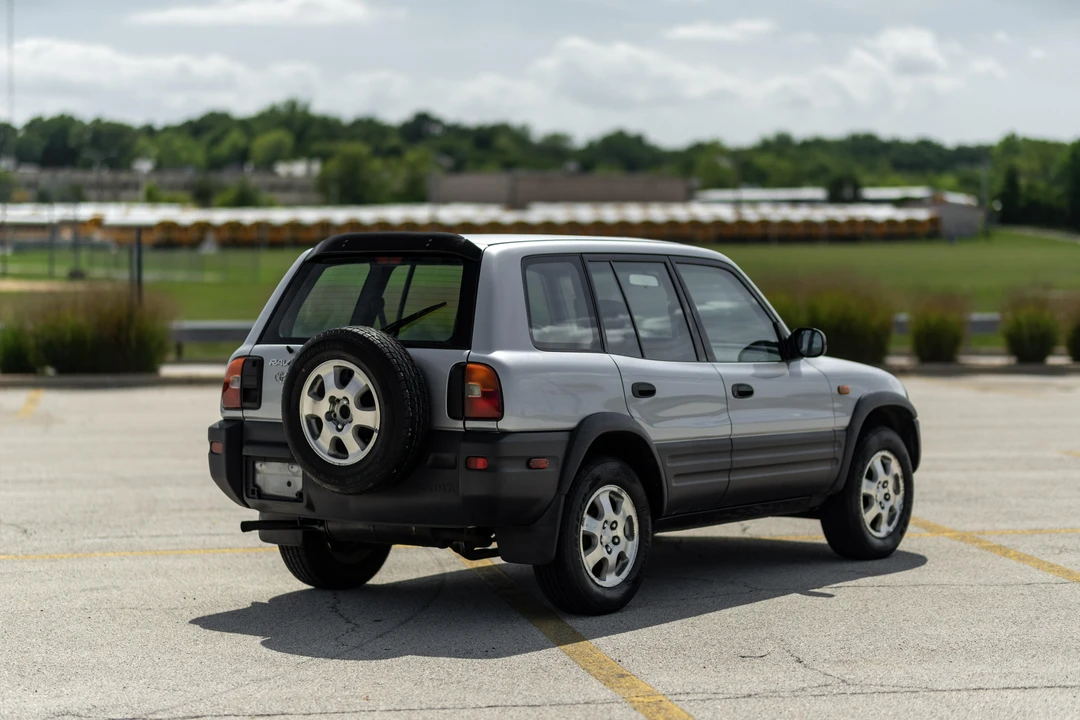 1997 Toyota RAV4 1st Gen - Image 14 of 31