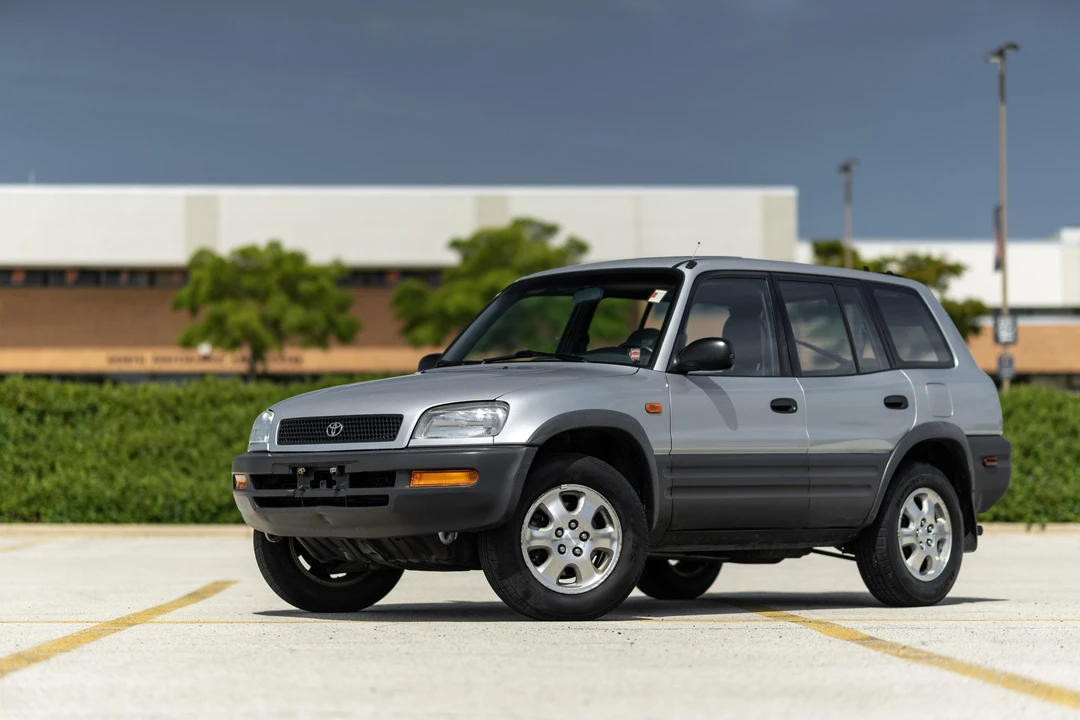 1997 Toyota RAV4 1st Gen - Image 9 of 31