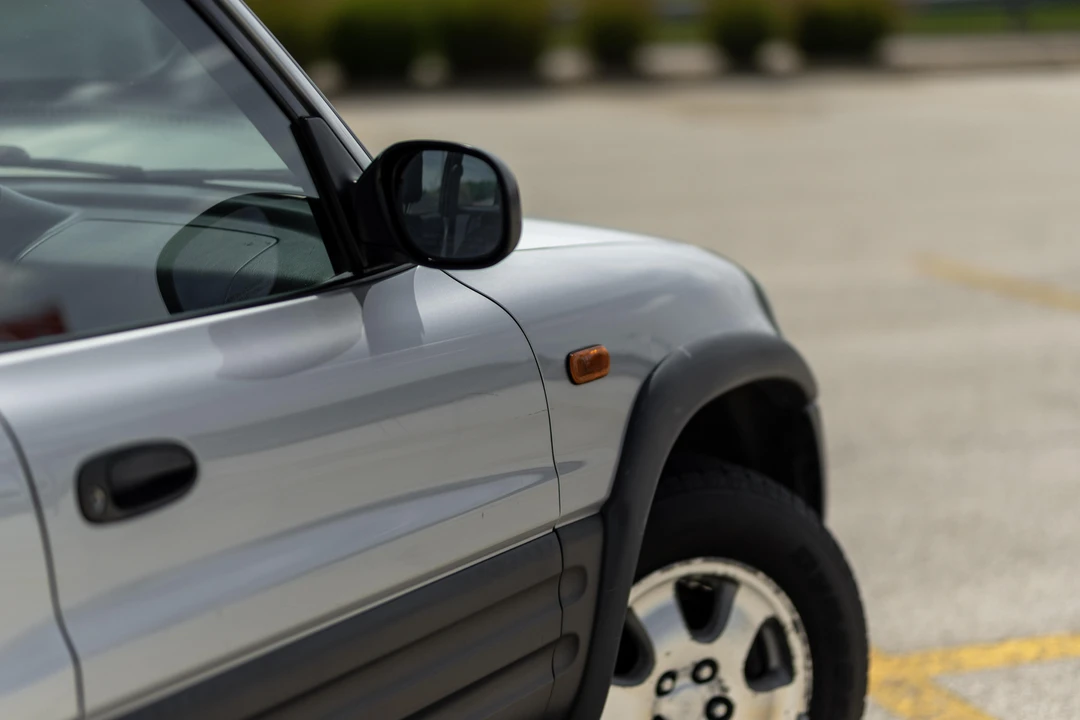 1997 Toyota RAV4 1st Gen - Image 28 of 31