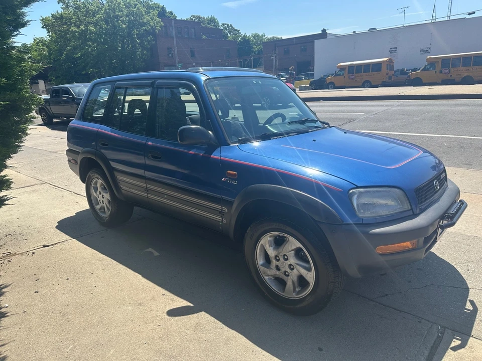 1997 Toyota RAV4 1st Gen - Image 5 of 20