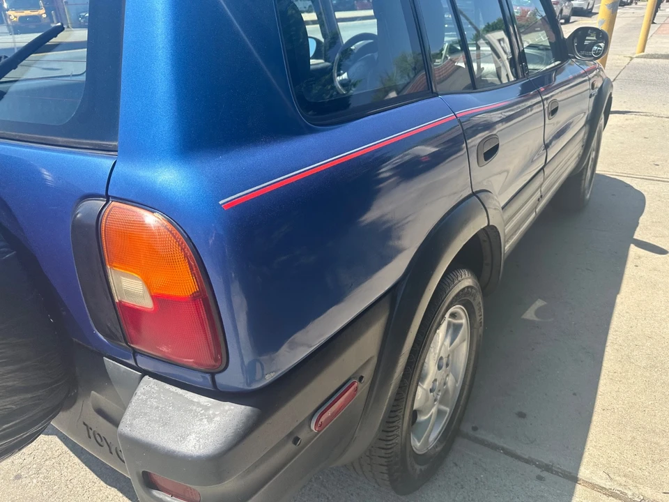 1997 Toyota RAV4 1st Gen - Image 9 of 20