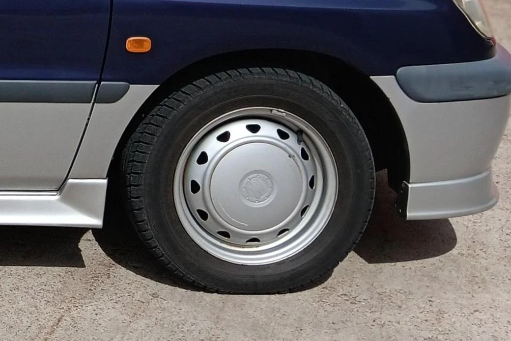 1997 Toyota Raum 1st Gen - Image 23 of 31