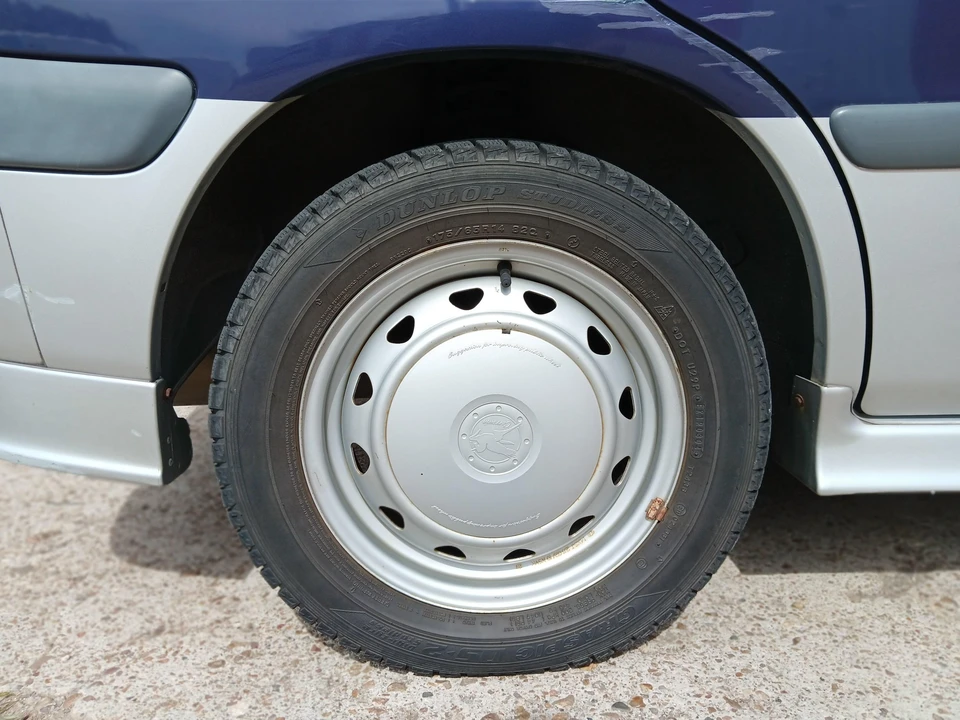 1997 Toyota Raum 1st Gen - Image 22 of 31