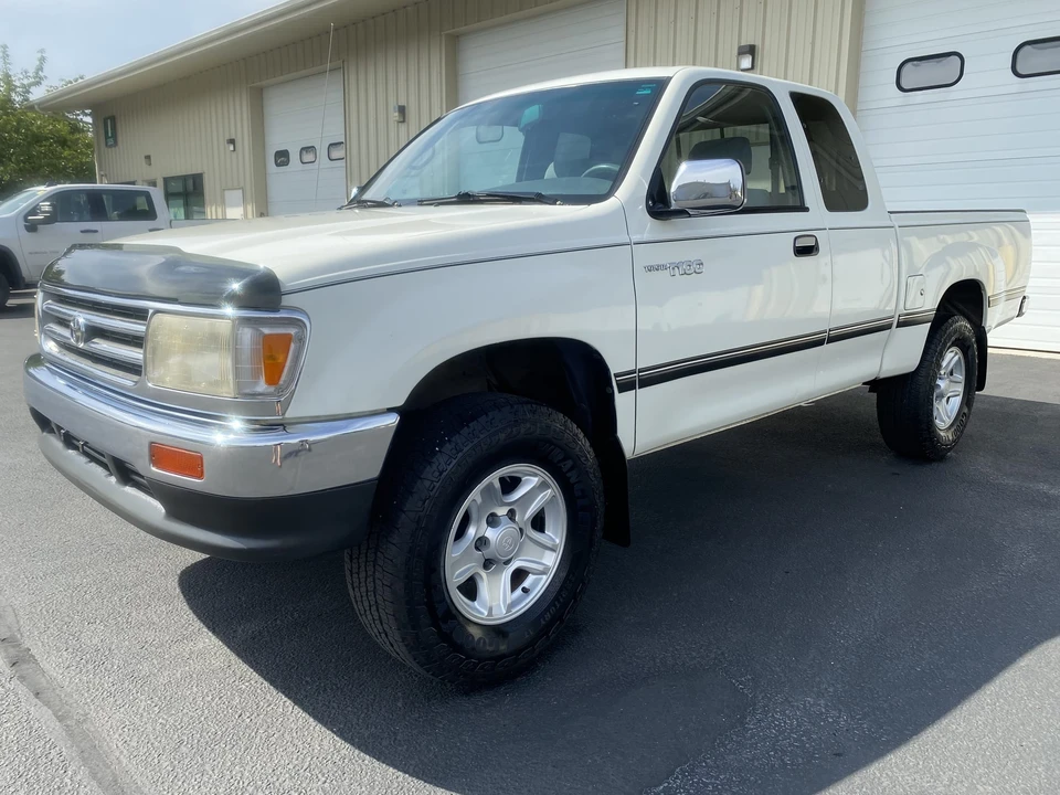 1997 Toyota T100 - Image 17 of 31