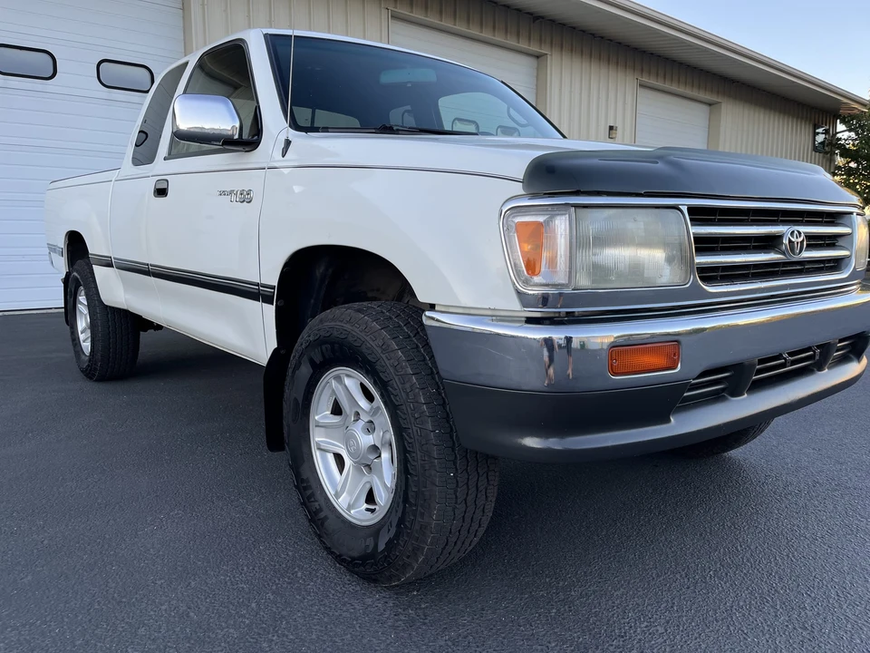 1997 Toyota T100 - Image 14 of 31