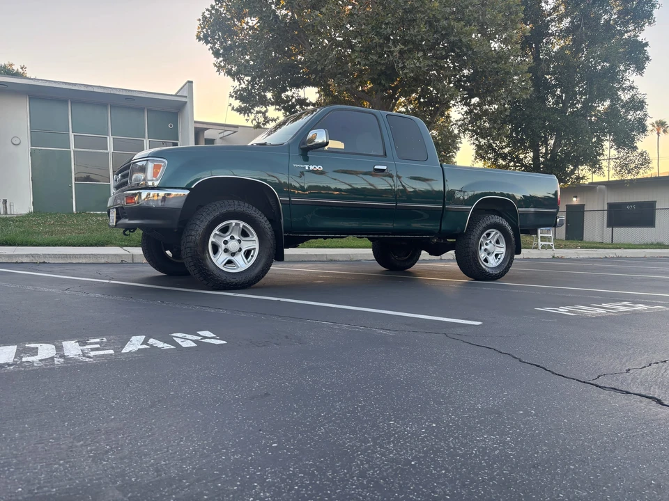 1997 Toyota T100 - Image 2 of 31