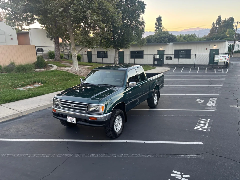 1997 Toyota T100 - Image 5 of 31
