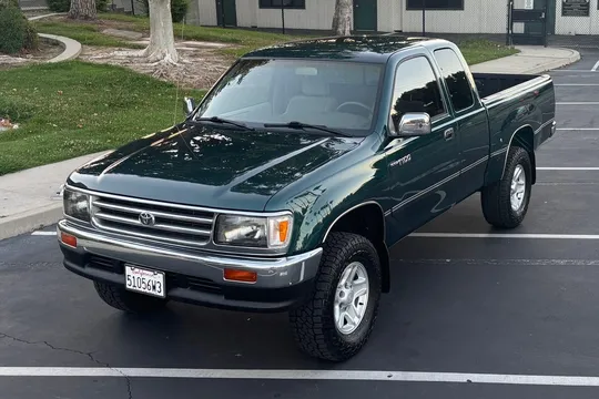 1997 Toyota T100 Xtracab SR5 4×4 5-Speed