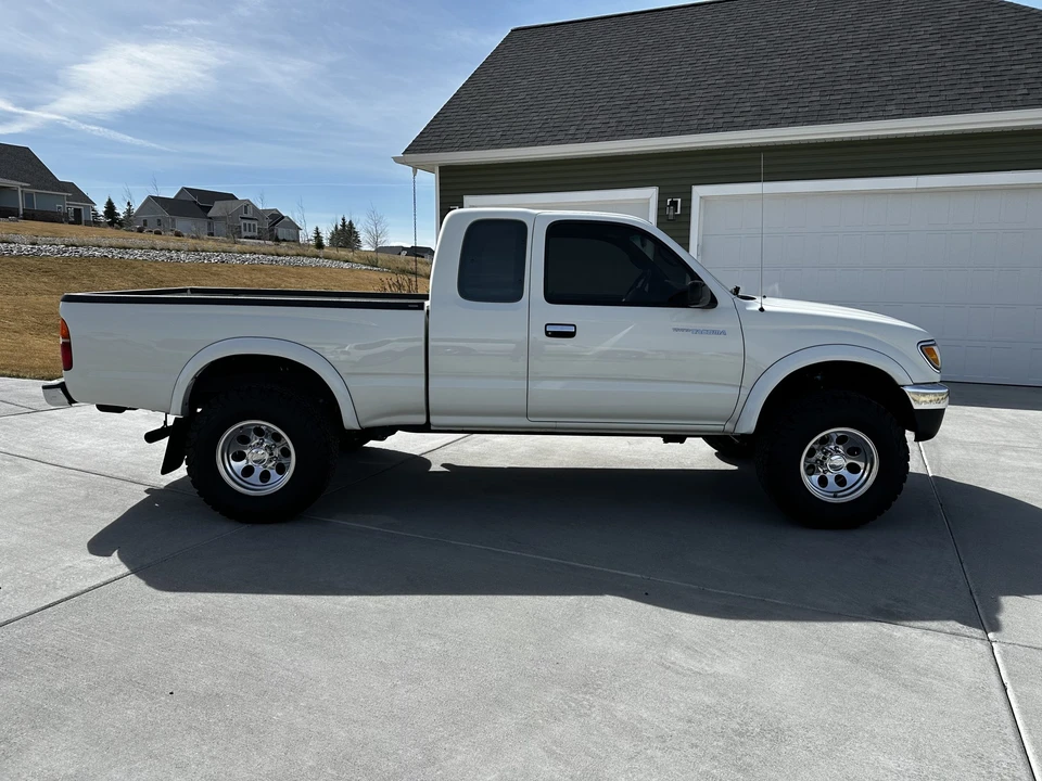 1997 Toyota Tacoma 1st Gen - Image 8 of 31