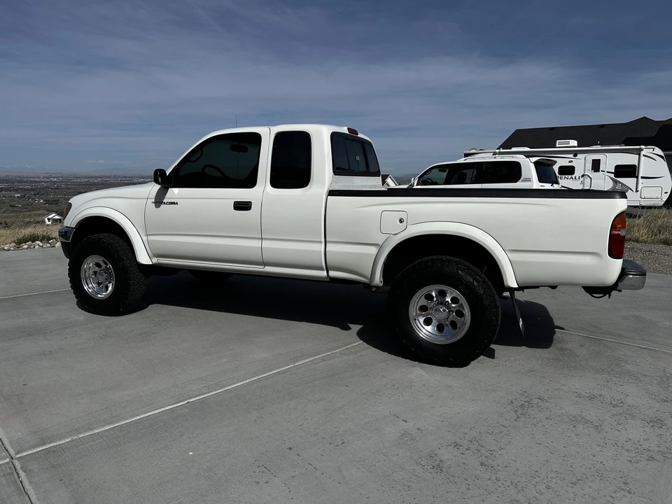1997 Toyota Tacoma 1st Gen - Image 4 of 31