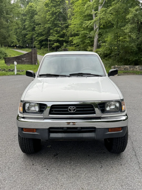 1997 Toyota Tacoma 1st Gen - Image 12 of 31