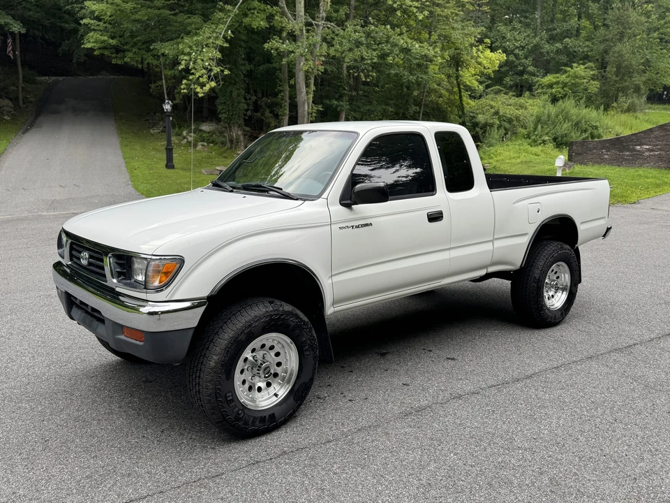 1997 Toyota Tacoma 1st Gen - Image 4 of 31