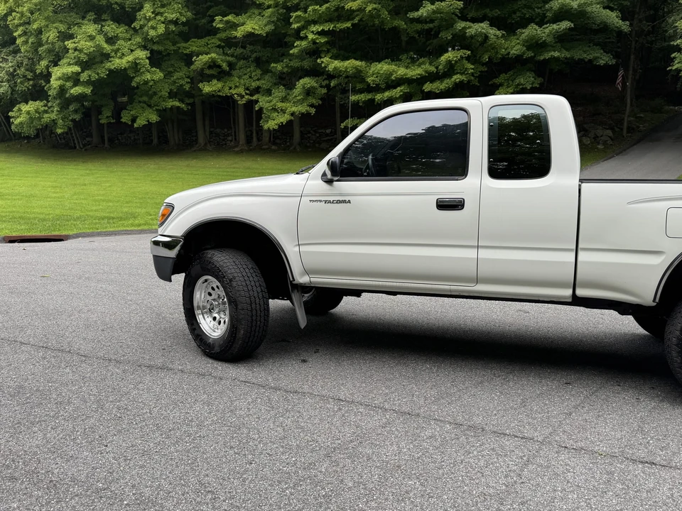 1997 Toyota Tacoma 1st Gen - Image 25 of 31