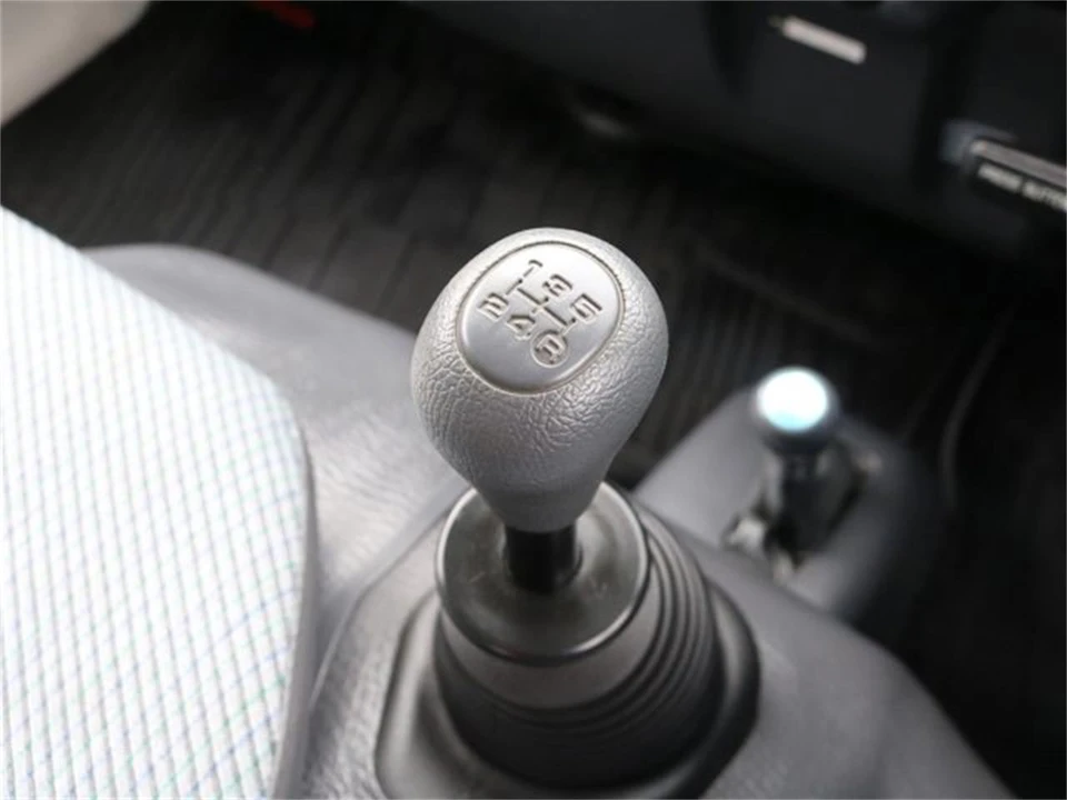 1997 Toyota ToyoAce 5th Gen - Image 14 of 31