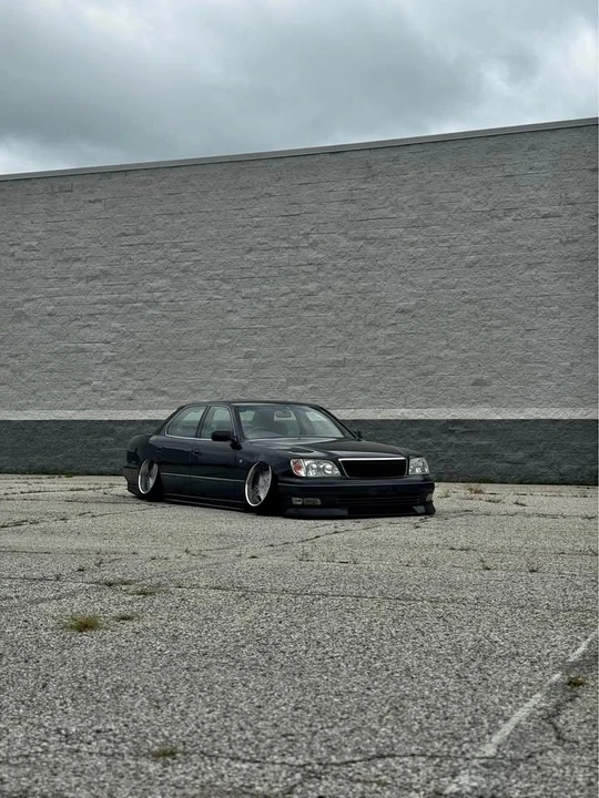 1997 Toyota Celsior 2nd Gen - Image 1 of 8
