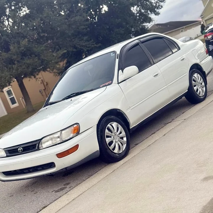 1997 Toyota Corolla 8th Gen - Image 1 of 18