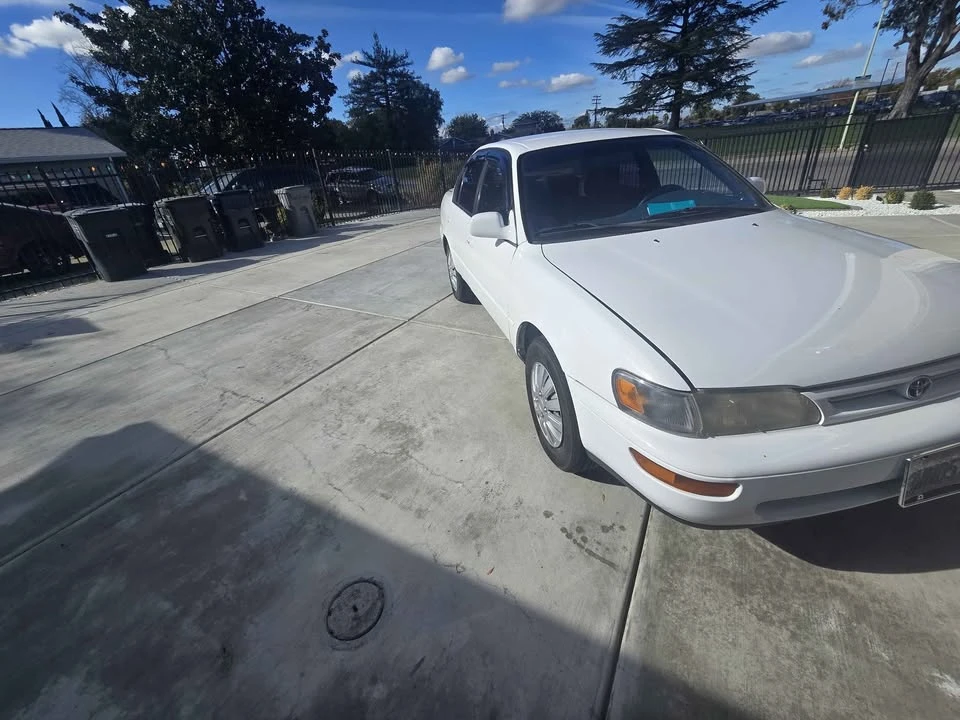 1997 Toyota Corolla 8th Gen - Image 3 of 10