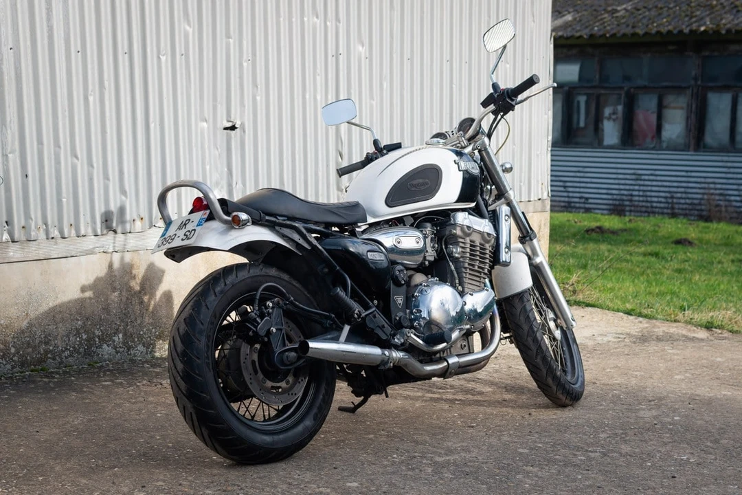 1997 Triumph - Image 13 of 30