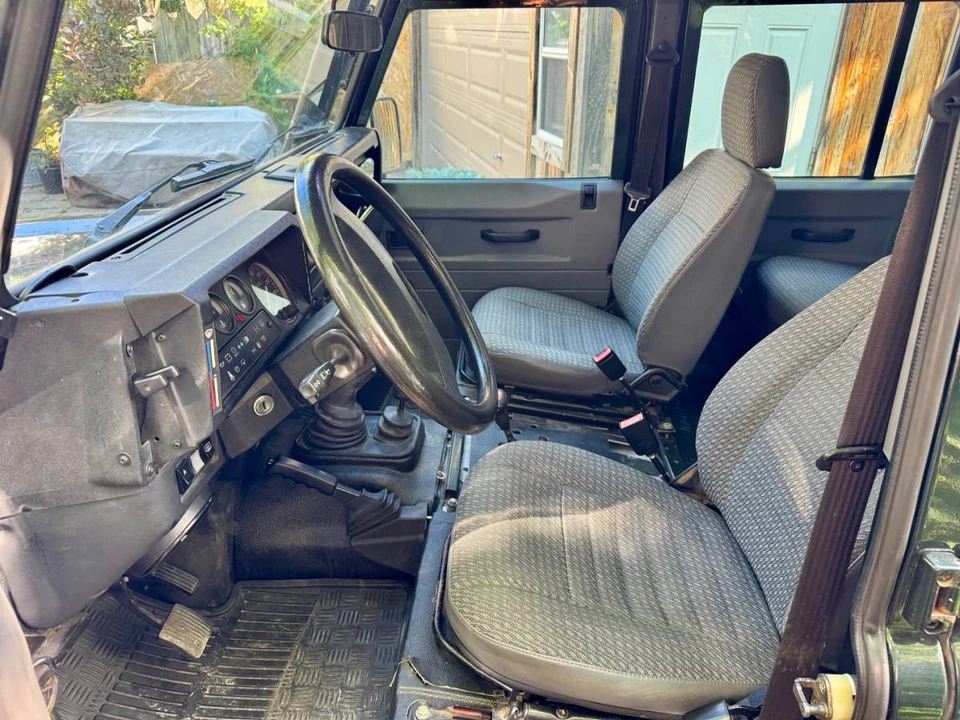 1997 Land Rover Defender 110 - Image 12 of 14