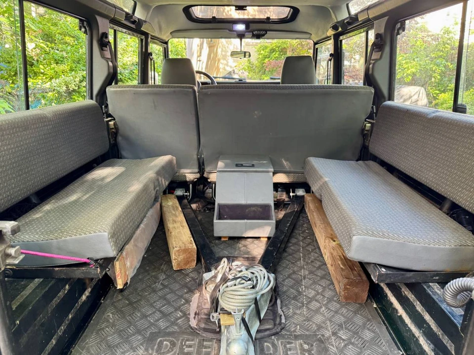 1997 Land Rover Defender 110 - Image 14 of 14